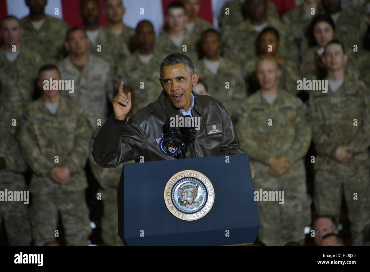 US-Präsident Barack Obama spricht mit Truppen während einer unangekündigten Besuch in Bagram Air Field 25. Mai 2014 in Afghanistan. Stockfoto