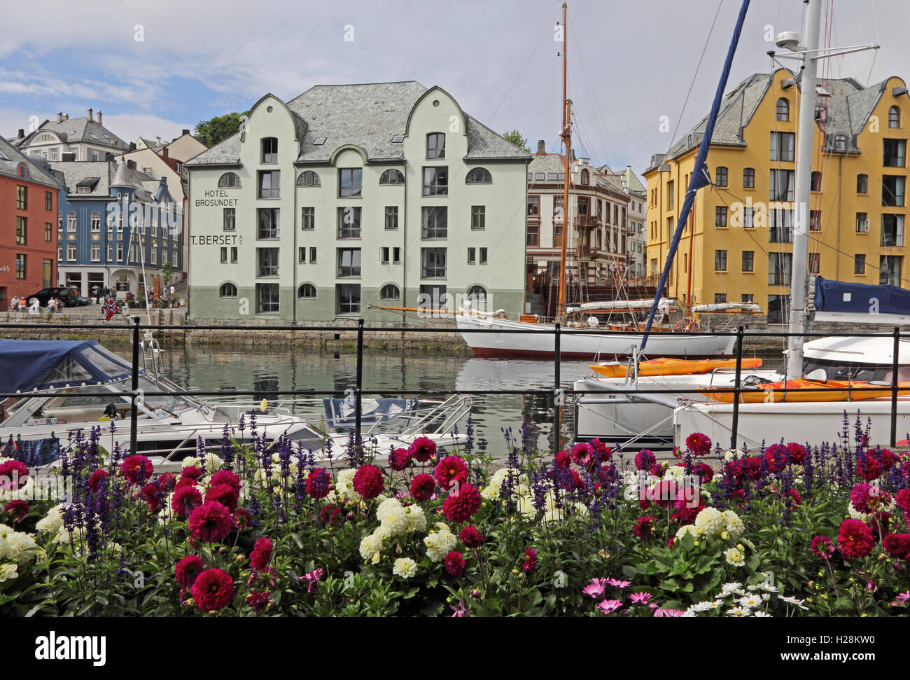 Hotel Brosundet auf Apotekergata, Alesund, Norwegen Stockfoto