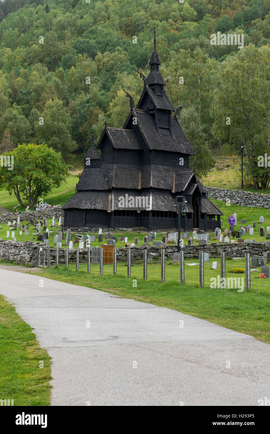 Norwegen, Laerdal. Borgund Stabkirche aka Laerdal Borgund Stavkirke. Ohne Nägel oder Metall erbaut im Jahr 1150. Stockfoto
