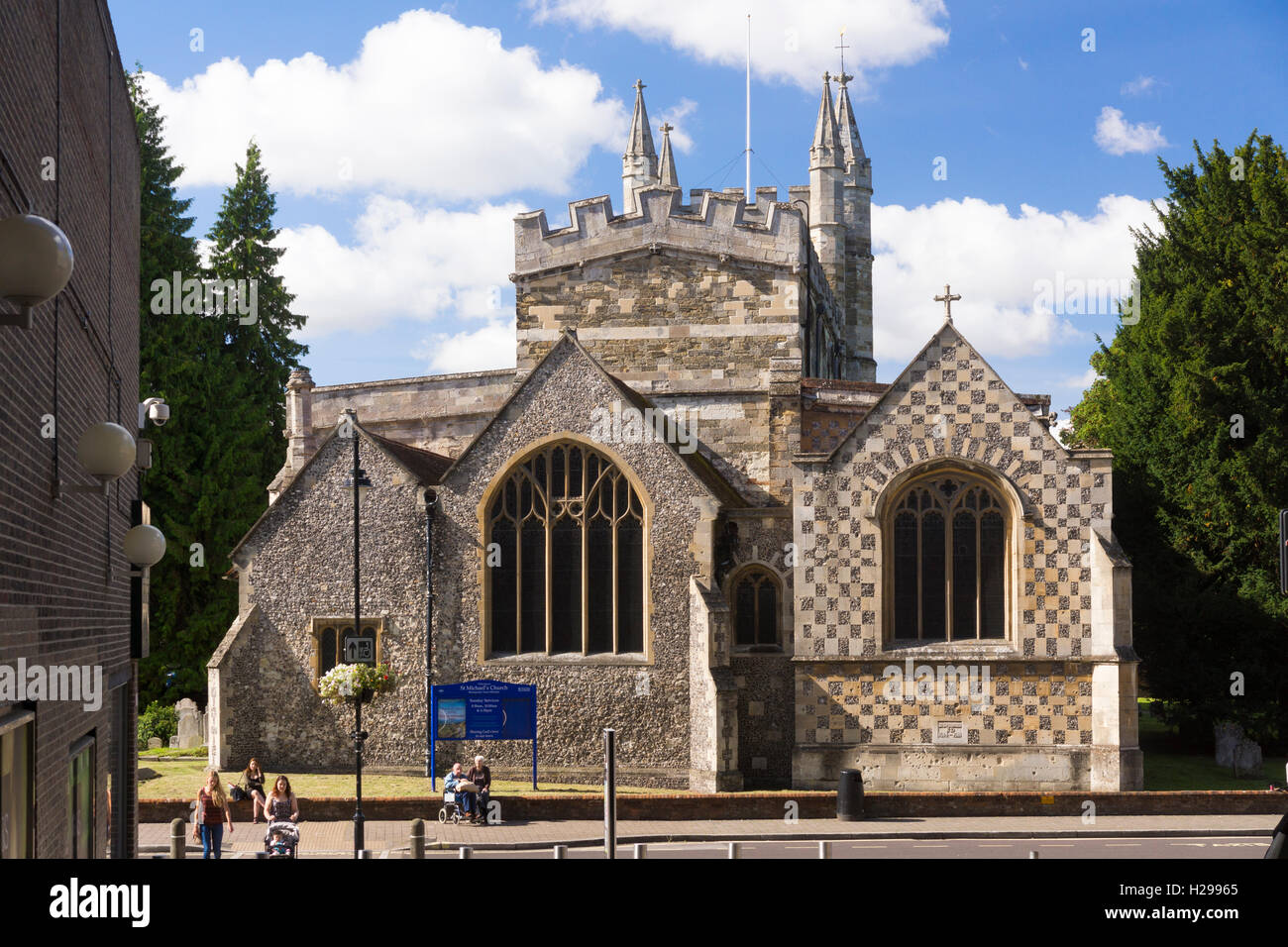 St. Michael Kirche ist eine anglikanische Kirche in Basingstoke, Hampshire Stockfoto