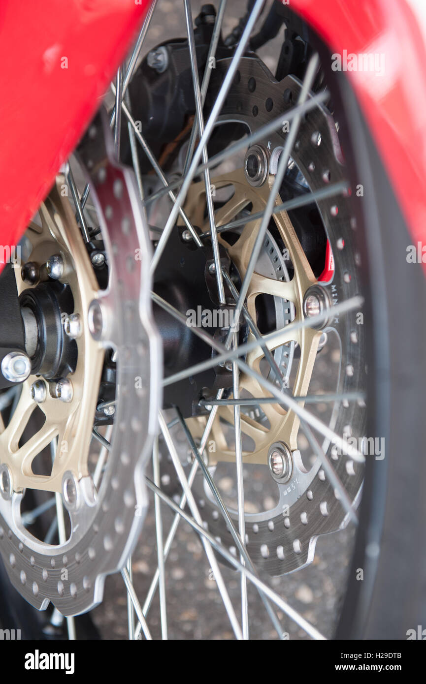 Motorrad-Metallbremse schließen einen Teil des selektiven Fokus Rad Stockfoto