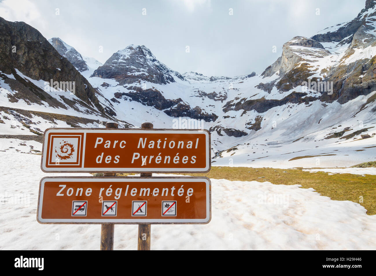 Maillet Plateau und Signal. Troumouse Gletscher Cirque.  Departement Hautes-Pyrénées, Midi-Pyrenäen, Frankreich, Europa. Stockfoto