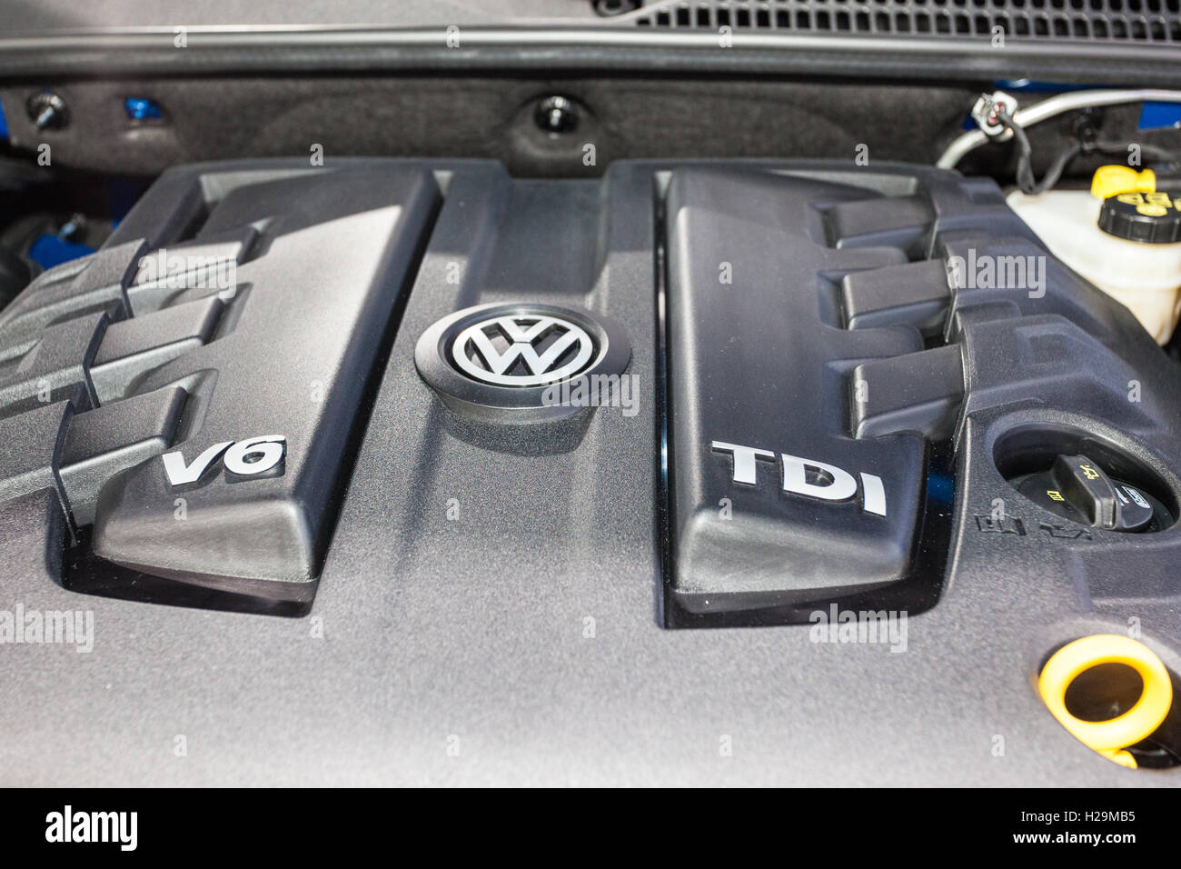 Neue Volkswagen V6 TDI Diesel-Motor auf der IAA 2016 in Hannover, Deutschland Stockfoto