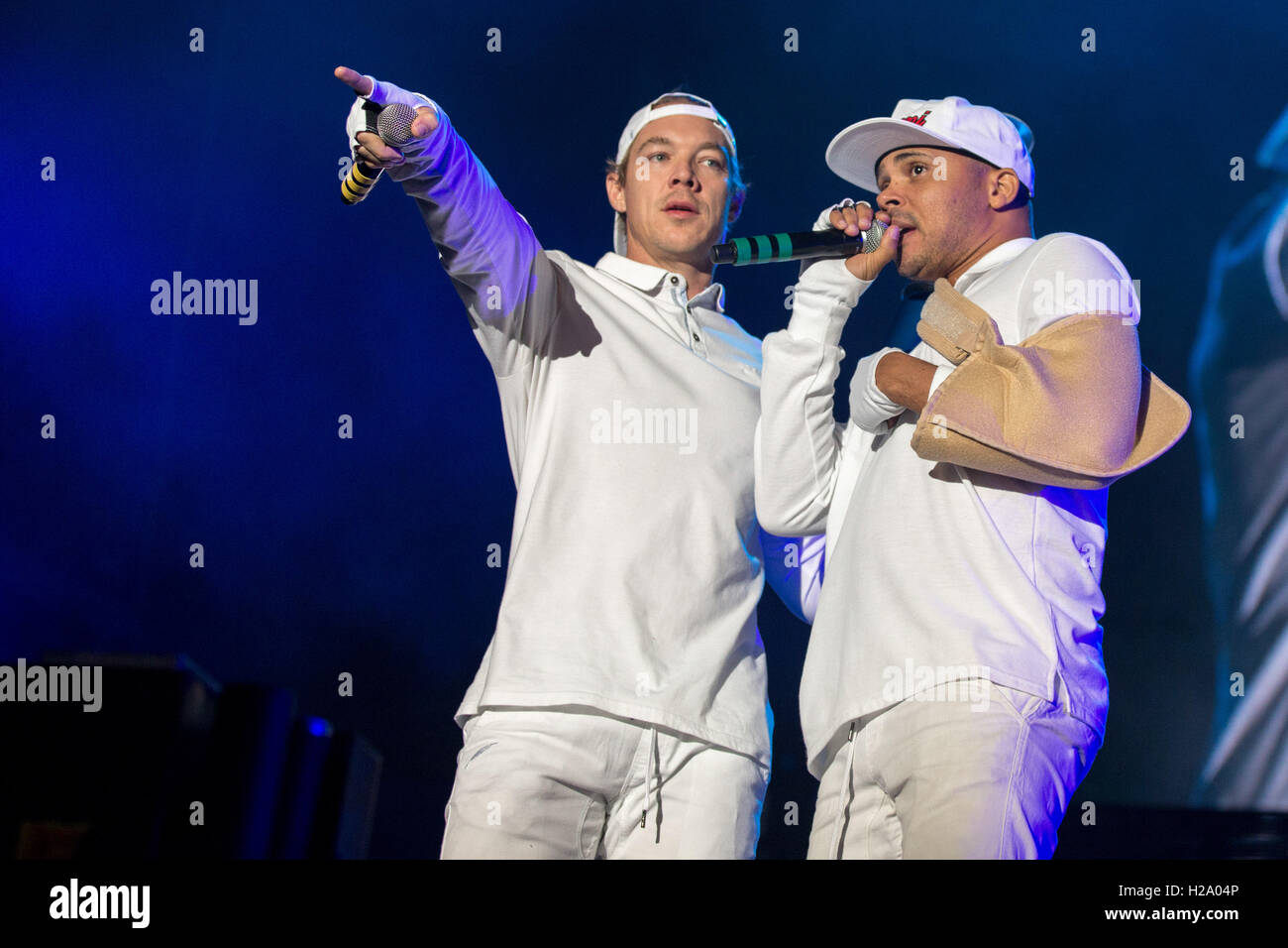 Las Vegas, Nevada, USA. 25. September 2016. DIPLO (THOMAS PENTZ) und WALSHY FIRE (LEIGHTON WALSH) von Major Lazer Höchstleistungen live Leben ist schön Musikfestival in Las Vegas, Nevada-Credit: Daniel DeSlover/ZUMA Draht/Alamy Live News Stockfoto