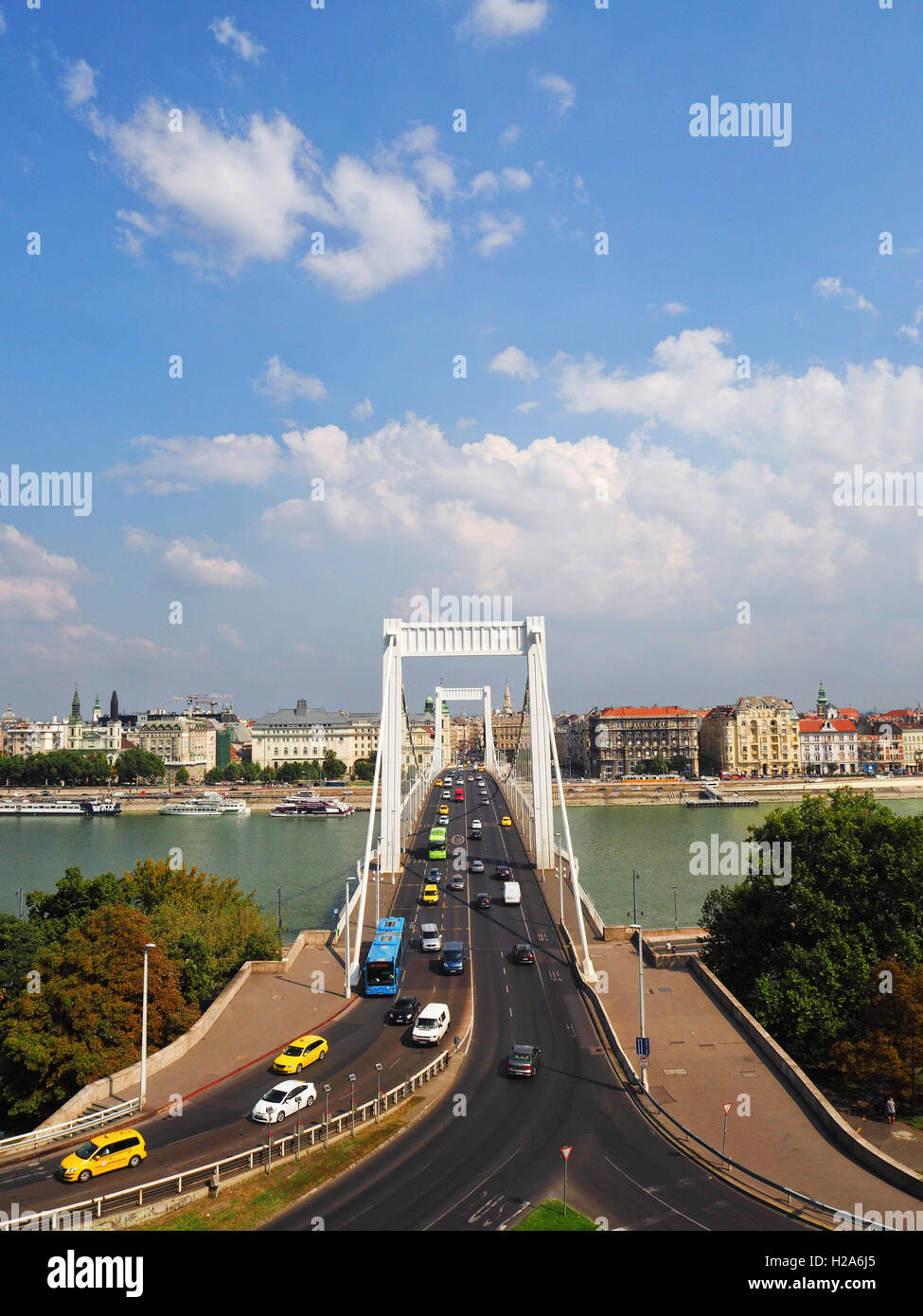 Blick auf Brücke und Budapest Stockfoto