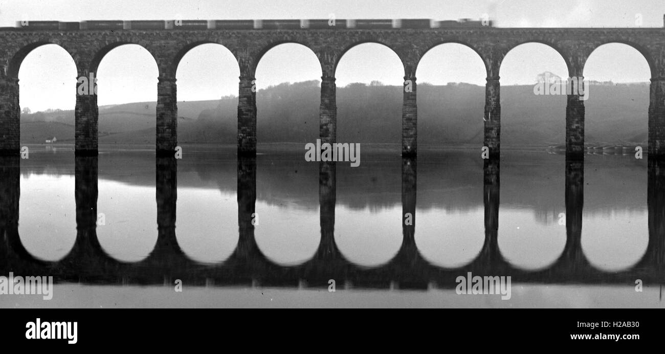 Foto zeigt Berwick am Tweed-Viadukt mit Zug Kreuzung c1896. Unveröffentlichte Bild durch George Alfred Haden - Haden beste (18 Stockfoto