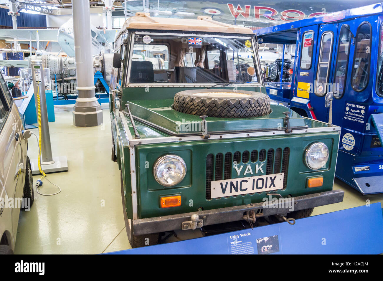 YAK Yeoman Nutzfahrzeug, 1981, Air and Space Hall, Science Museum, Manchester, England. Das Museum wurde 2022 geschlossen. Stockfoto
