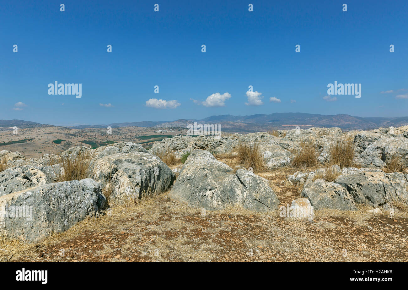 Steinen auf Mount Arbel in Israel Stockfoto