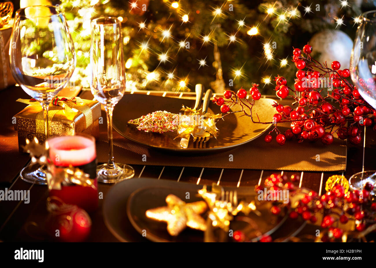 Weihnachten und Neujahrsurlaub Tisch Einstellung. Feier Stockfoto