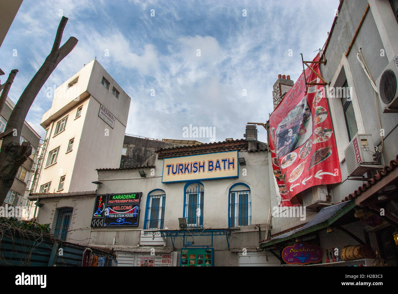 Niedrigen Winkel der Gebäude in Istanbul, Türkei Stockfoto