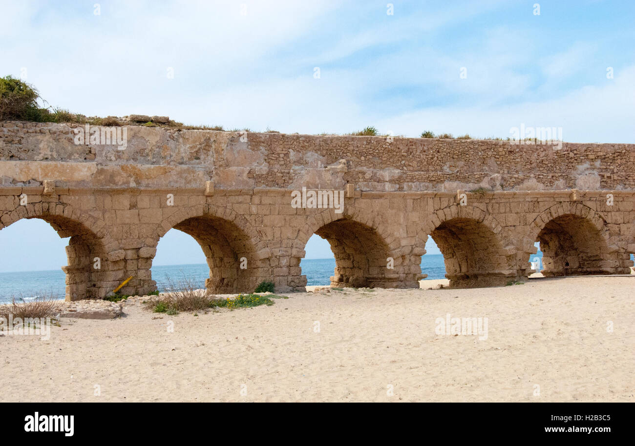 Römisches Aquädukt, Caesarea, Israel. Stockfoto