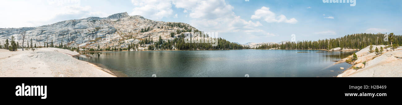 Niedrigere Kathedrale See, Sierra Nevada, Yosemite National Park, Cathedral, Kalifornien, USA Stockfoto