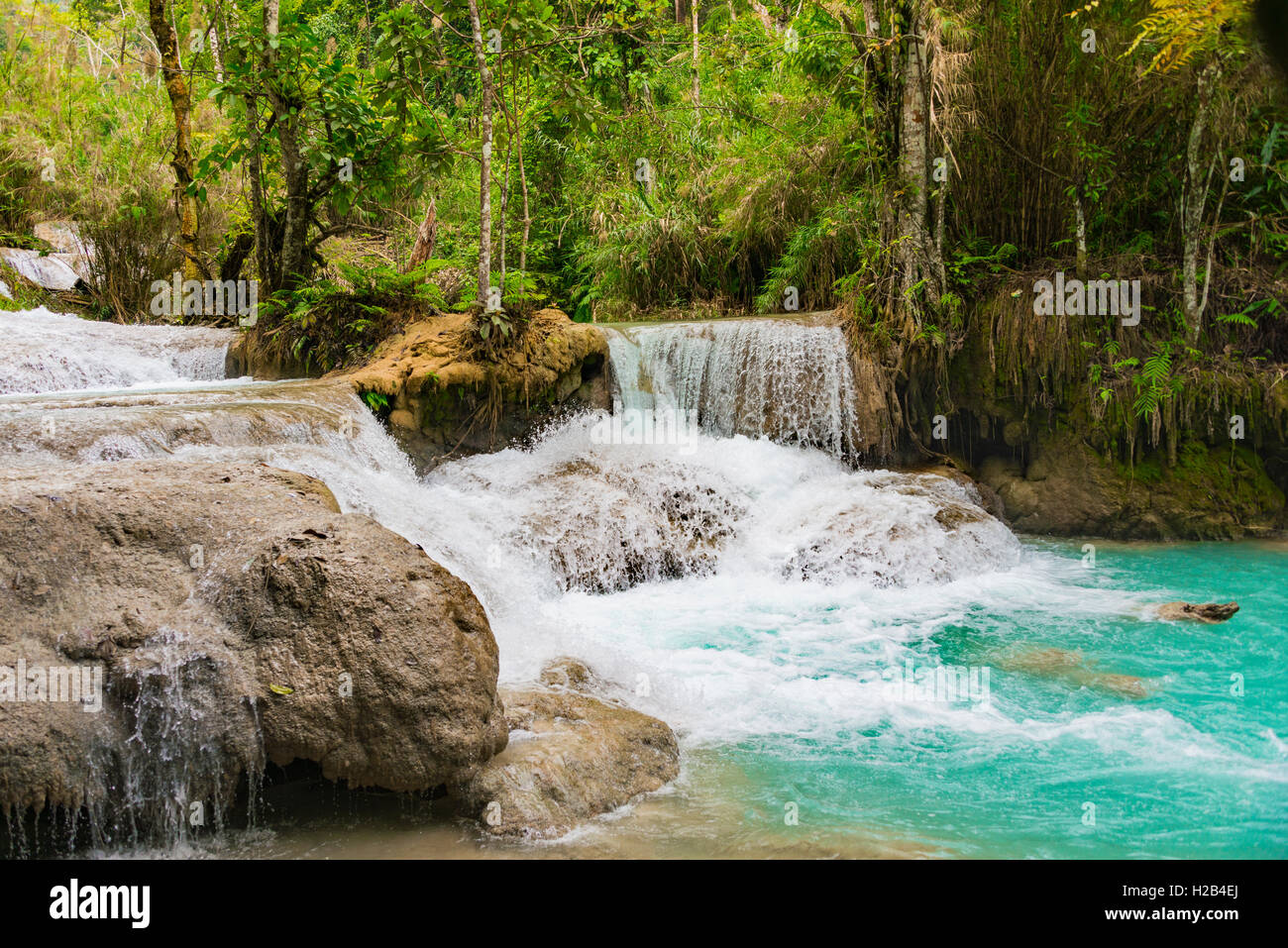 Kleiner Wasserfall, Wasserfälle, Tat Kuang Si Wasserfällen, Luang Prabang, Laos Stockfoto