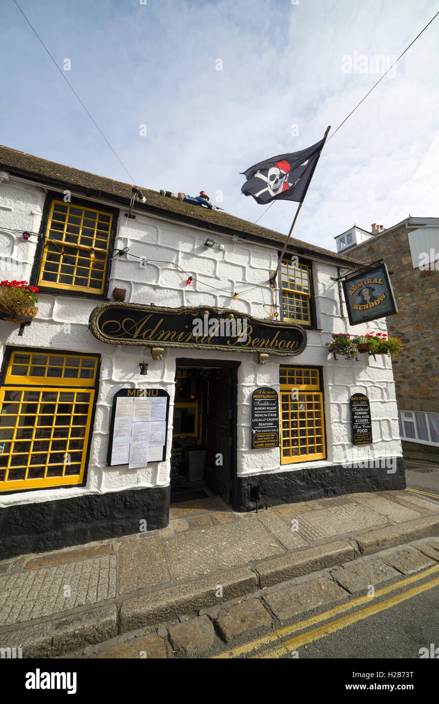 Der Admiral Benbow Pub und Restaurant in der Chapel Street, Penzance, Cornwall, England. Stockfoto