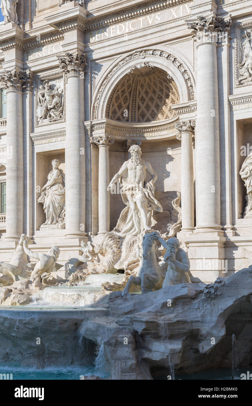 Der Trevi-Brunnen (Fontana di Trevi), Detail, Rom, Italien Stockfoto