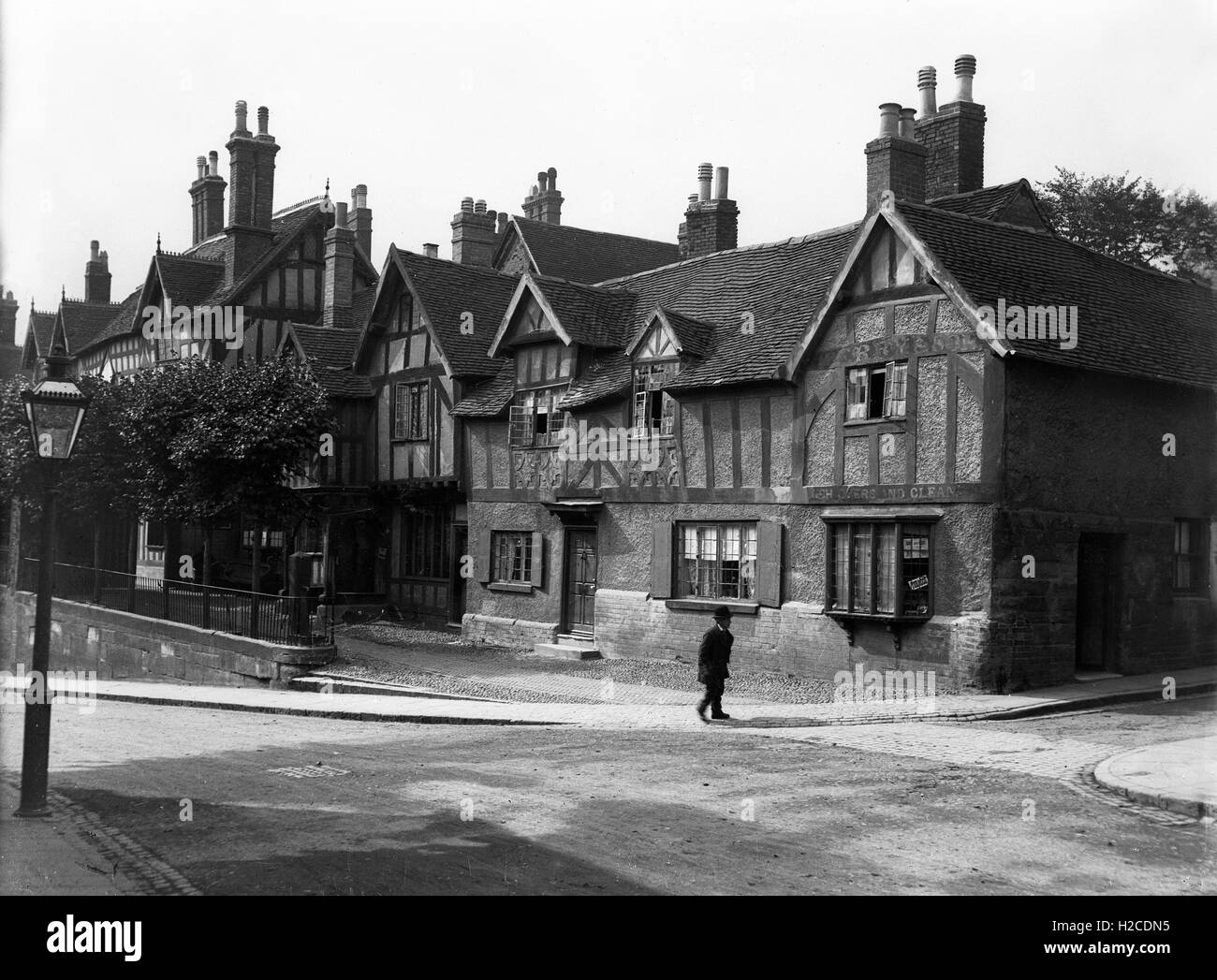 High Street in der englischen Stadt Warwick Uk 1905 Stockfoto