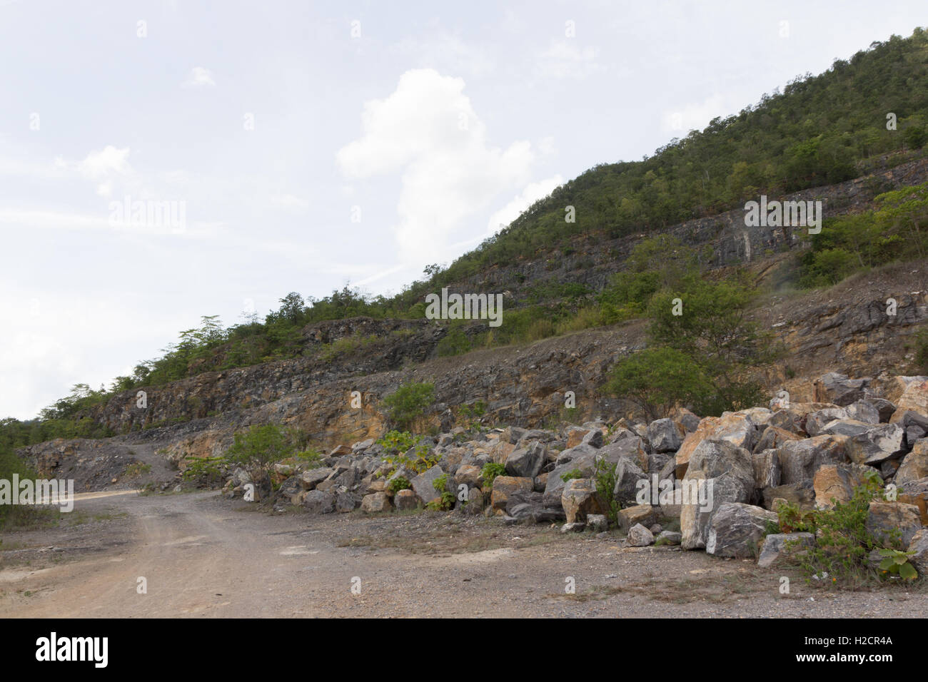 Rock Mountain in Kanchanaburi, Thailand Stockfoto