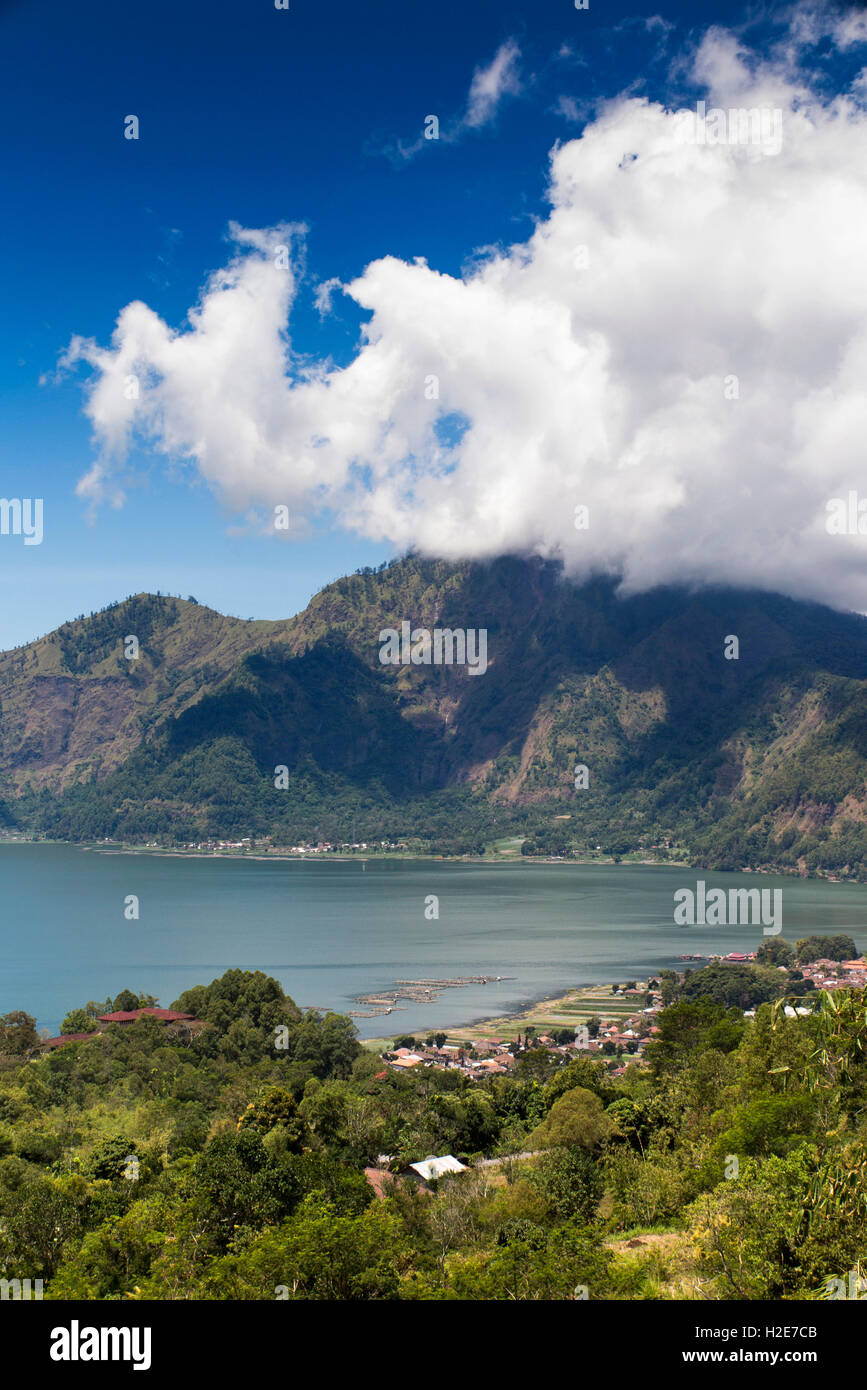 Indonesien, Bali, Kedisan, Gunung Batur, innere Kratersee und Seeufer-Siedlungen Stockfoto