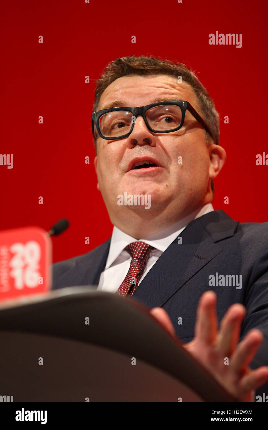 Liverpool, Vereinigtes Königreich. 27. September 2016. Tom Watson, stellvertretender Vorsitzender der Labour Party, gibt seine Rede an die Labour-Parteitag in Liverpool 2016 Credit: Rupert Rivett/Alamy Live News Stockfoto