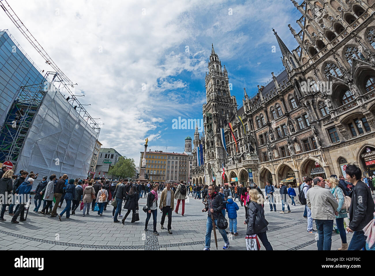 München, Deutschland - 14. Mai 2016: Marienplatz in München. Marienplatz ist ein zentraler Platz in München und wurde die Stadt " Stockfoto
