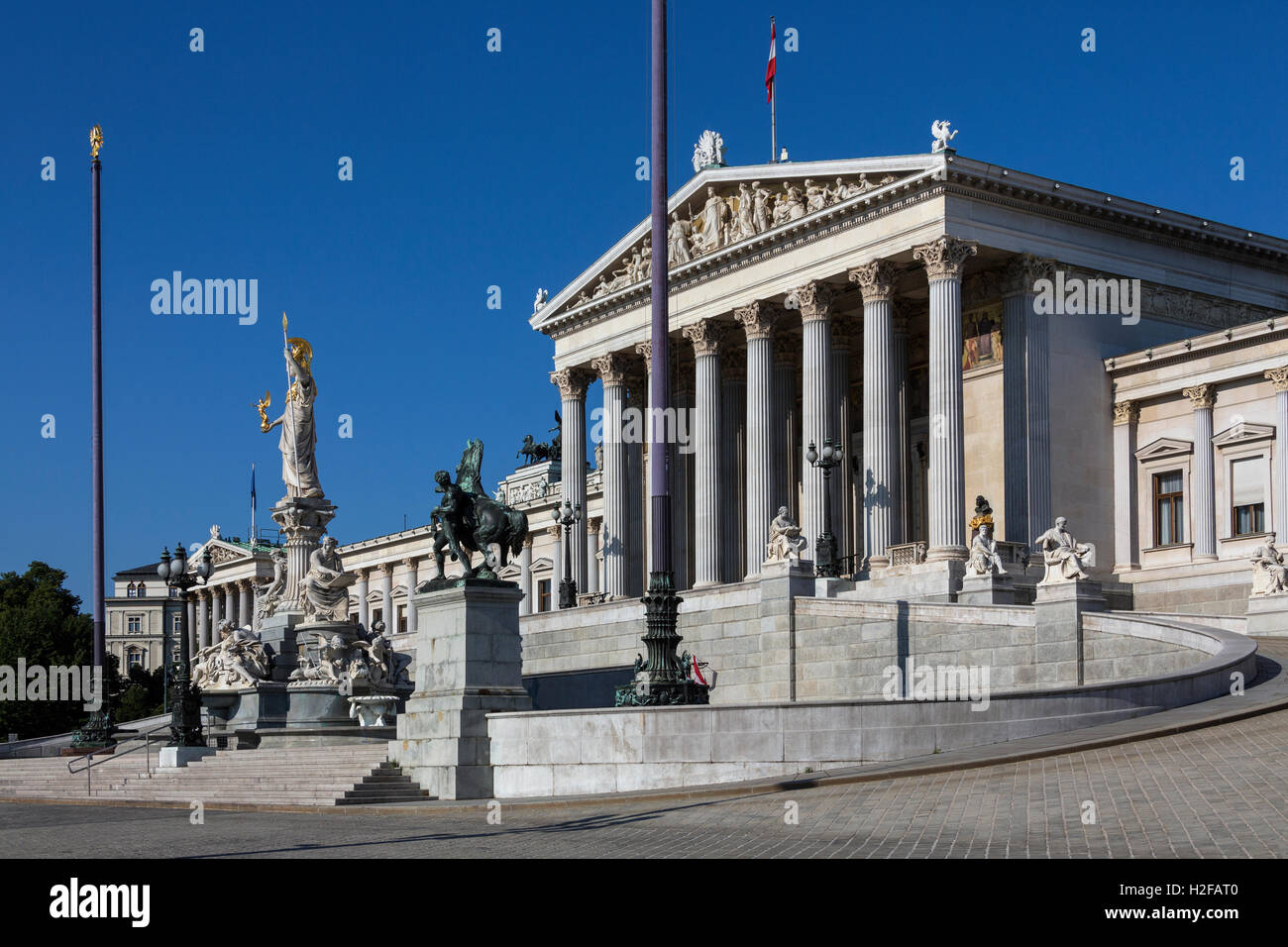 Parlamentsgebäude in Ringstrabe in Wien, Österreich. Stockfoto