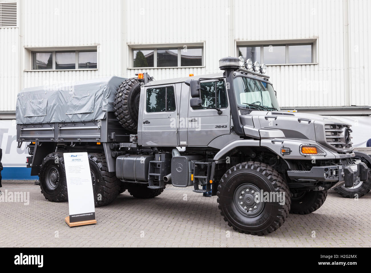 Mercedes benz zetros -Fotos und -Bildmaterial in hoher Auflösung – Alamy