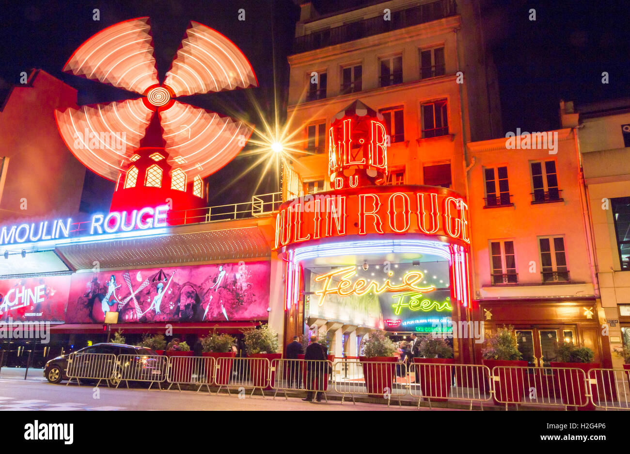 Paris, FrankreichJuni 06, 2016 Die berühmten Cabaret Moulin Rouge