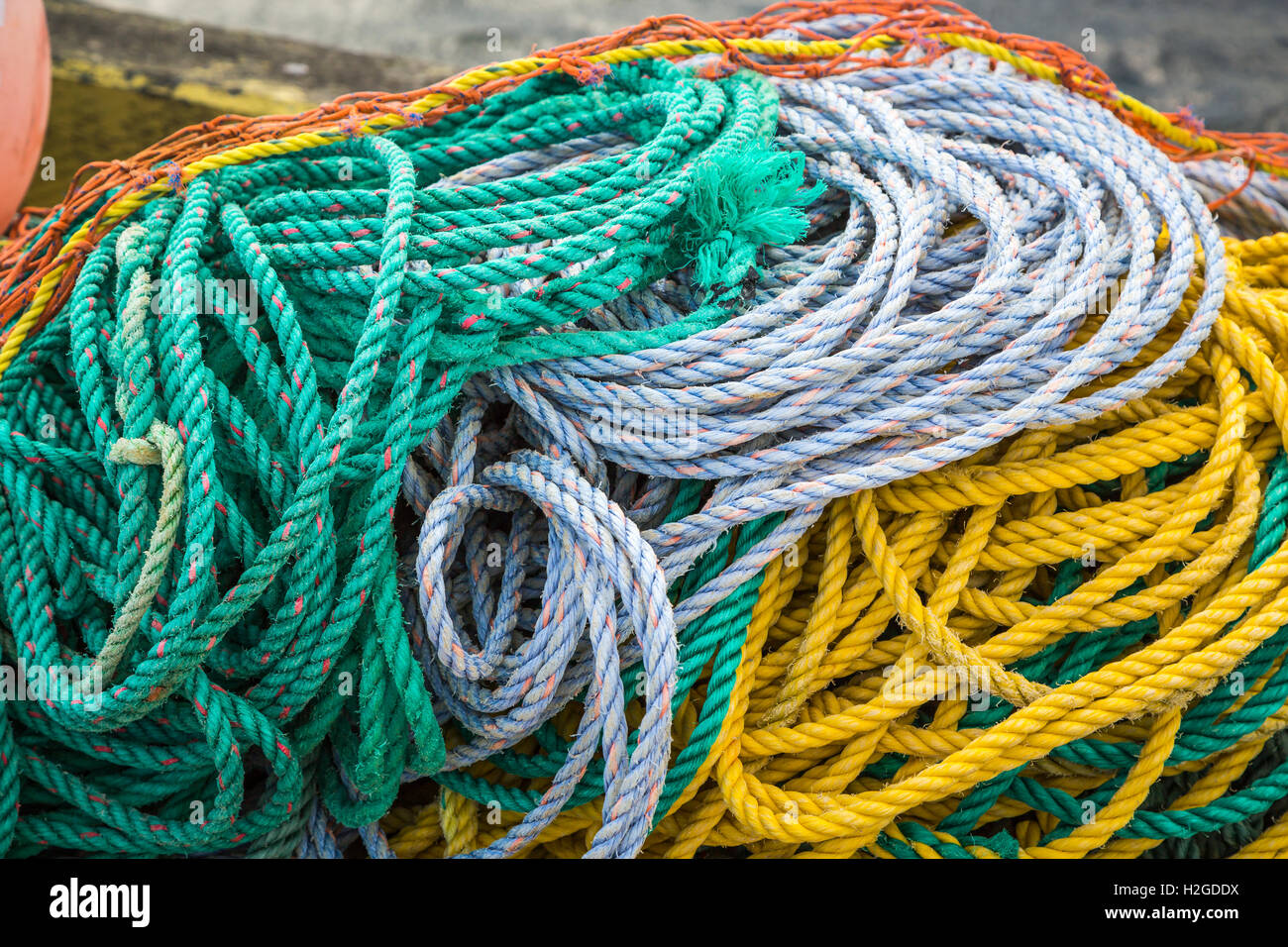 Nahaufnahme von Fanggeräten und Seil an des Königs Bucht, Neufundland und Labrador, Kanada. Stockfoto
