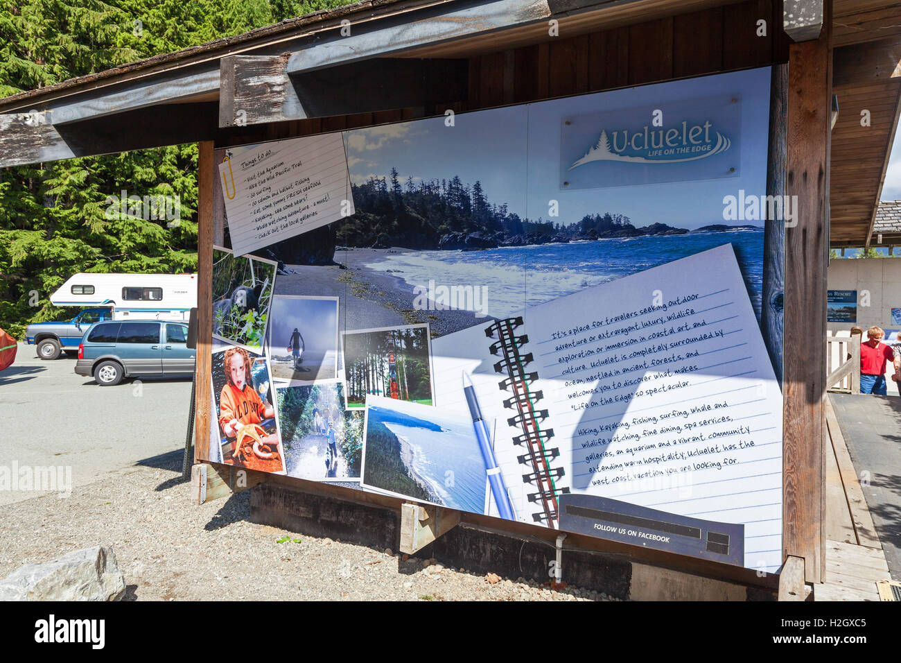 Tourist-Info-Tafel in Ucluelet Halbinsel an der Westküste von Vancouver Island in British Columbia, Kanada. Stockfoto