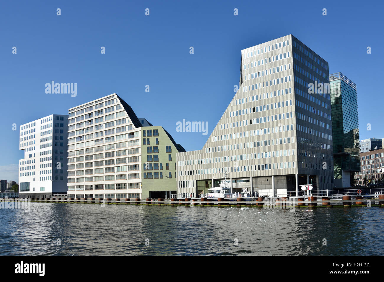 IJdok Amsterdam Niederlande niederländische moderne Stadt Stockfoto