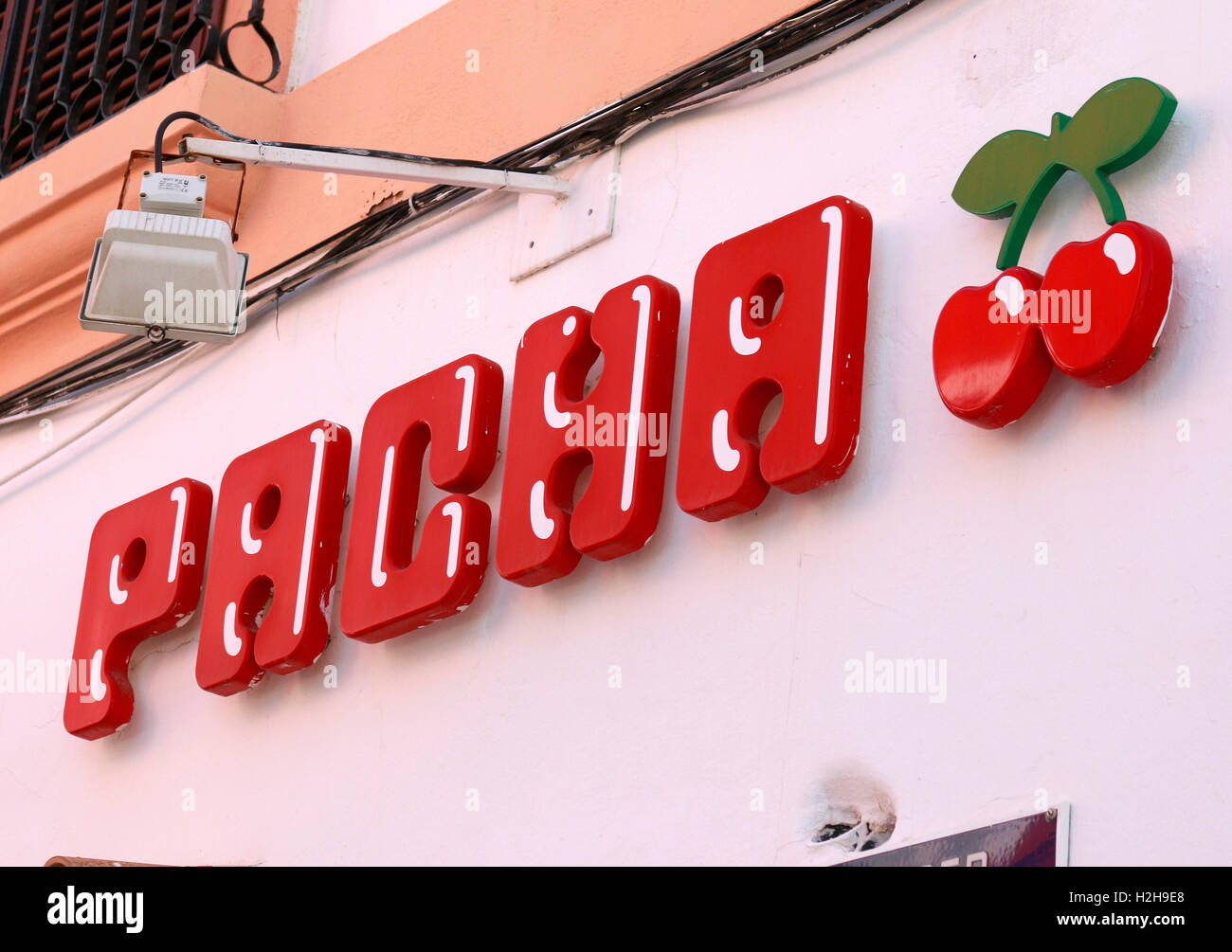 Das Logo der Marke "Pacha", Ibiza, Spanien Stockfotografie - Alamy