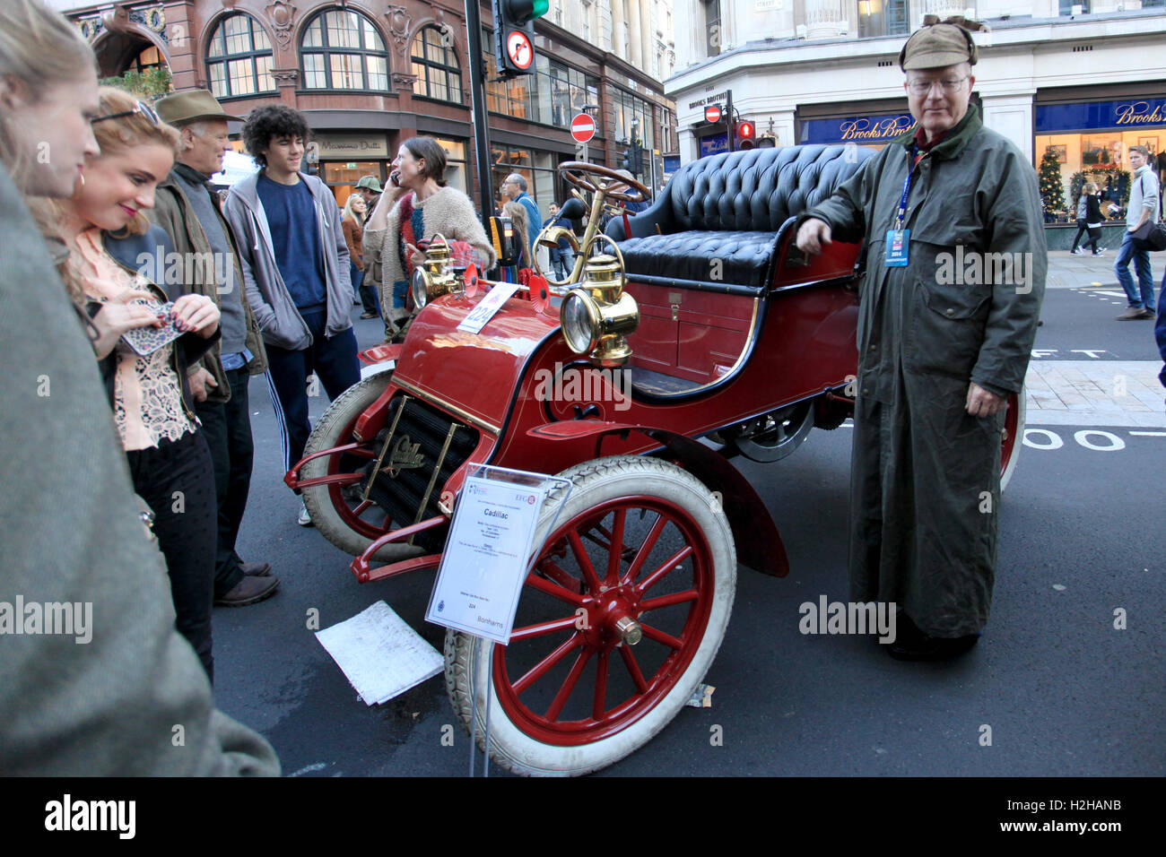 Cadillac Baujahr 1903 auf dem Display an der Regent Street Motor Show vor der London, Brighton Veteran Car Run 2014, London, UK. Stockfoto