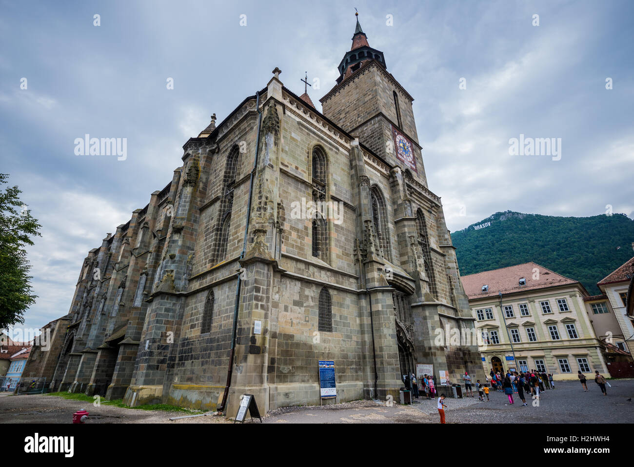 Schwarze Kirche (Rumänisch - schwarze Neagra) Honterus Courtyard in Brasov, Rumänien Stockfoto Schwarze Kirche (Rumänisch - schwarze Neagra) Honterus Courtyard in Brasov, Rumänien Stockfoto