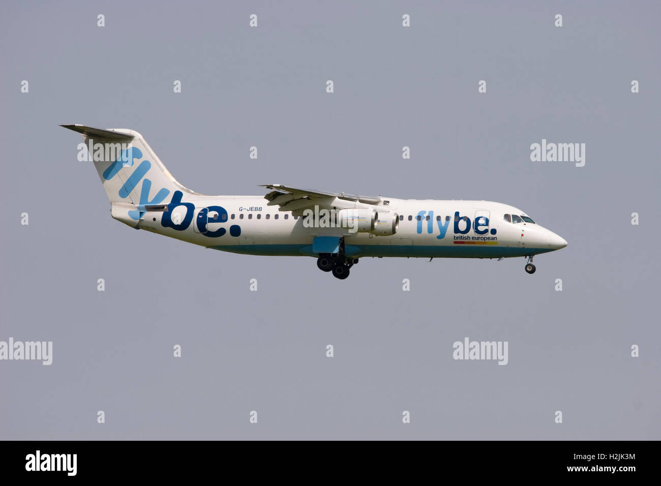 Flybe British Aerospace 146-300 Landung am Flughafen London Gatwick. Stockfoto