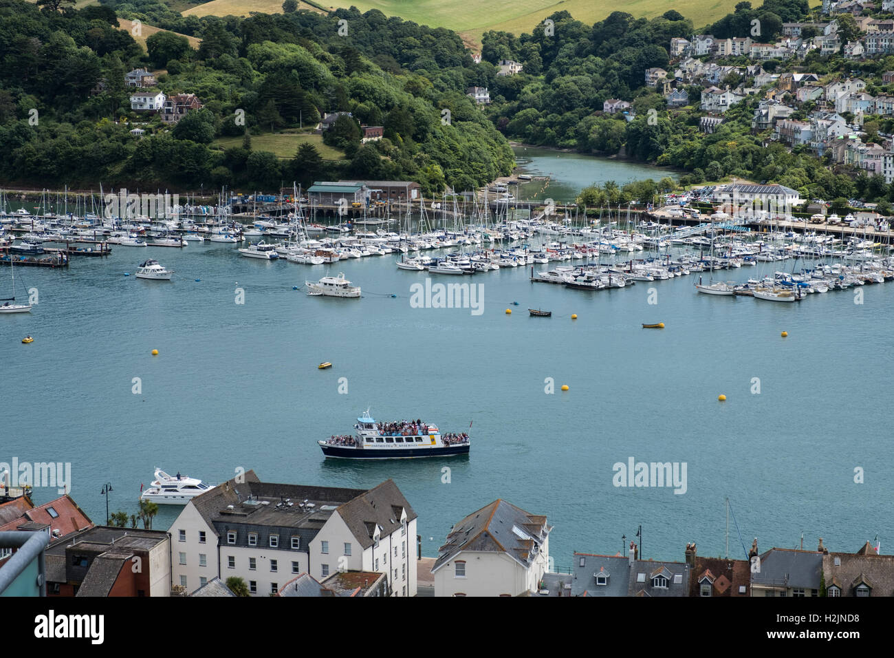 Einen Blick auf den Fluss Dart, South Hams, Devon, England, Vereinigtes Königreich, Dartmouth und Kingswear. Stockfoto