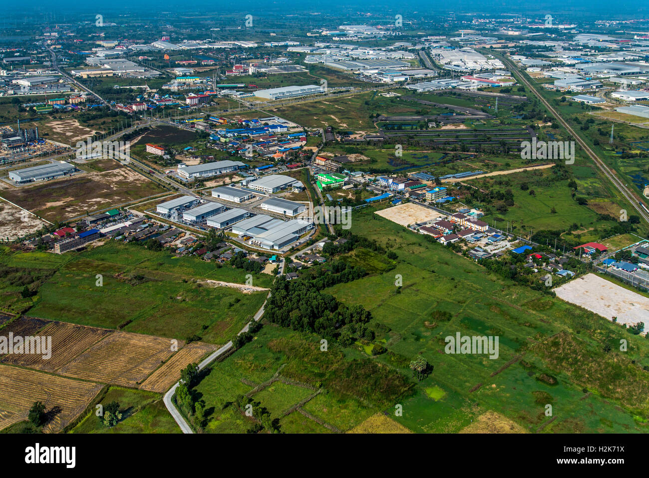 Gewerbegebiet Entwicklung im Bauernhof Land Luftbild Stockfoto