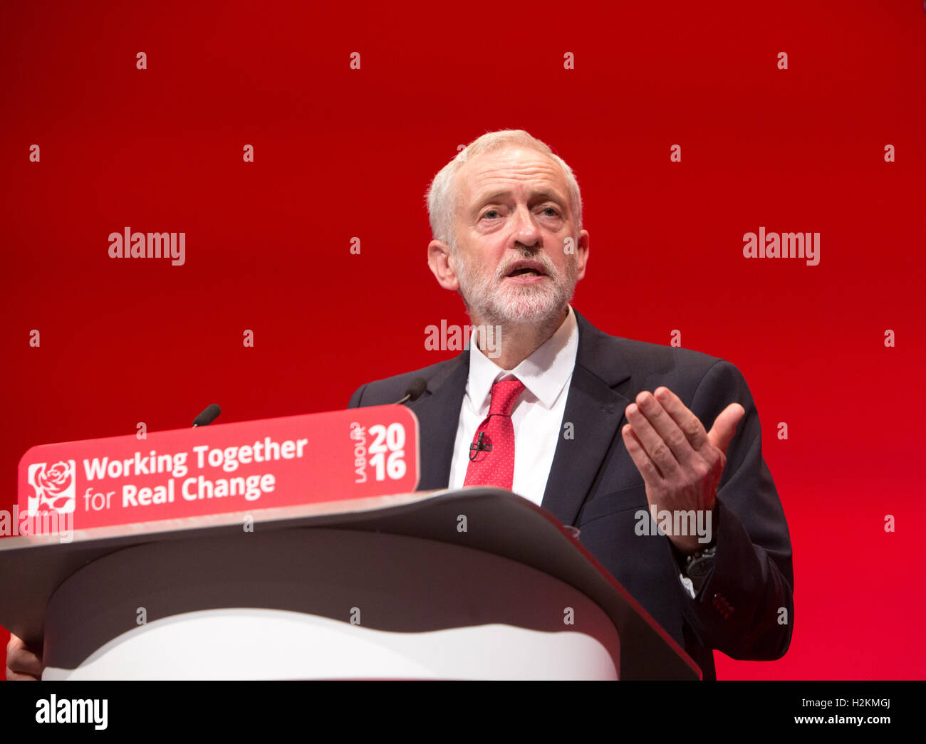 Labour-Chef, Jeremy Corbyn liefert seinem Keynote-Vortrag auf der Konferenz der Labour-Partei in Liverpool Stockfoto