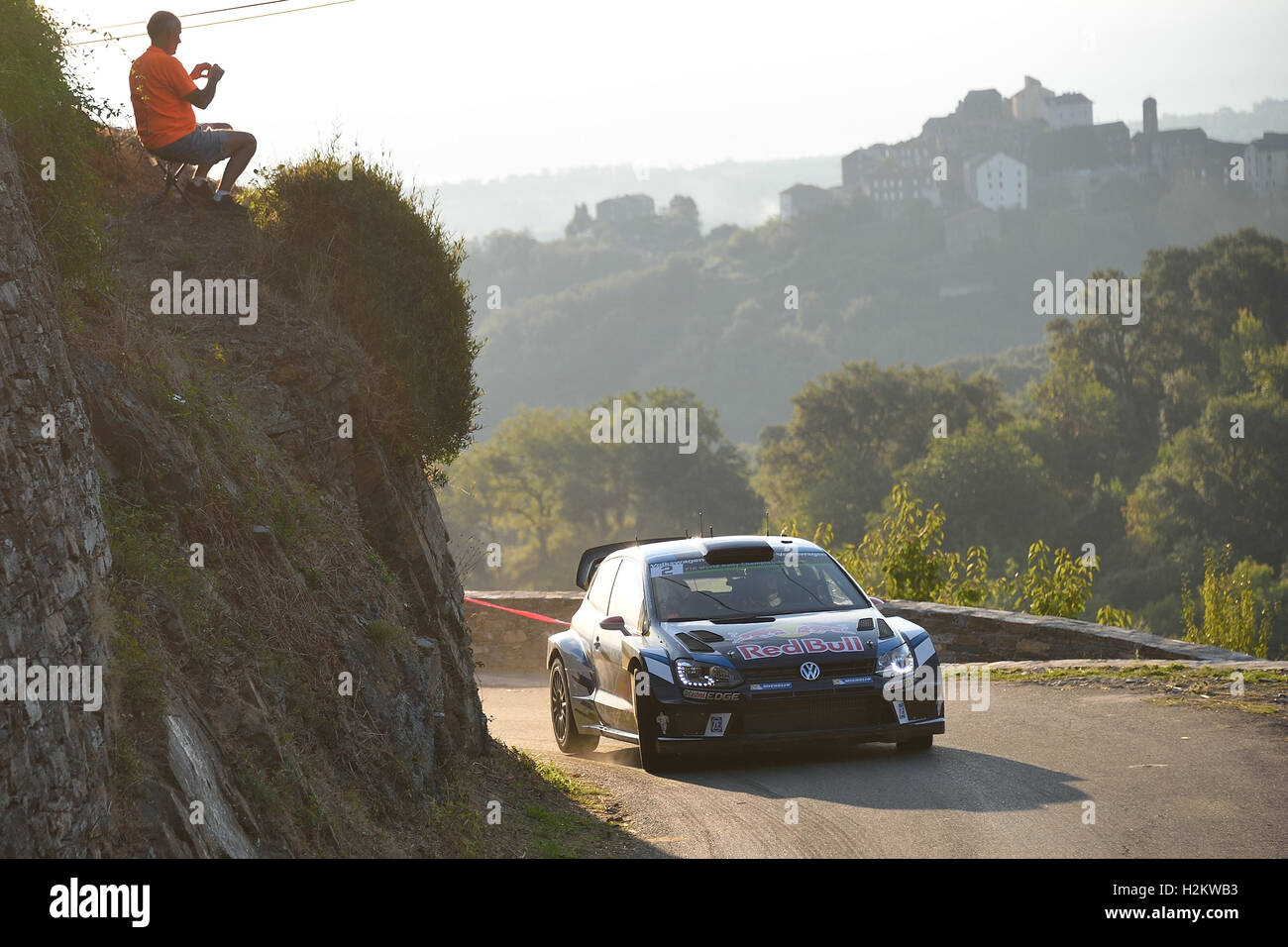 Sorbo Ocagnano, Corsica. 29. Sep, 2016. WRC Rallye Shakedown Auftaktveranstaltung Tour de Corse. Jari-Matti Latvala (Volkswagen Polo R WRC) 5.40km Sorbo Ocagnano Test Credit: Action Plus Sport/Alamy Live News Stockfoto
