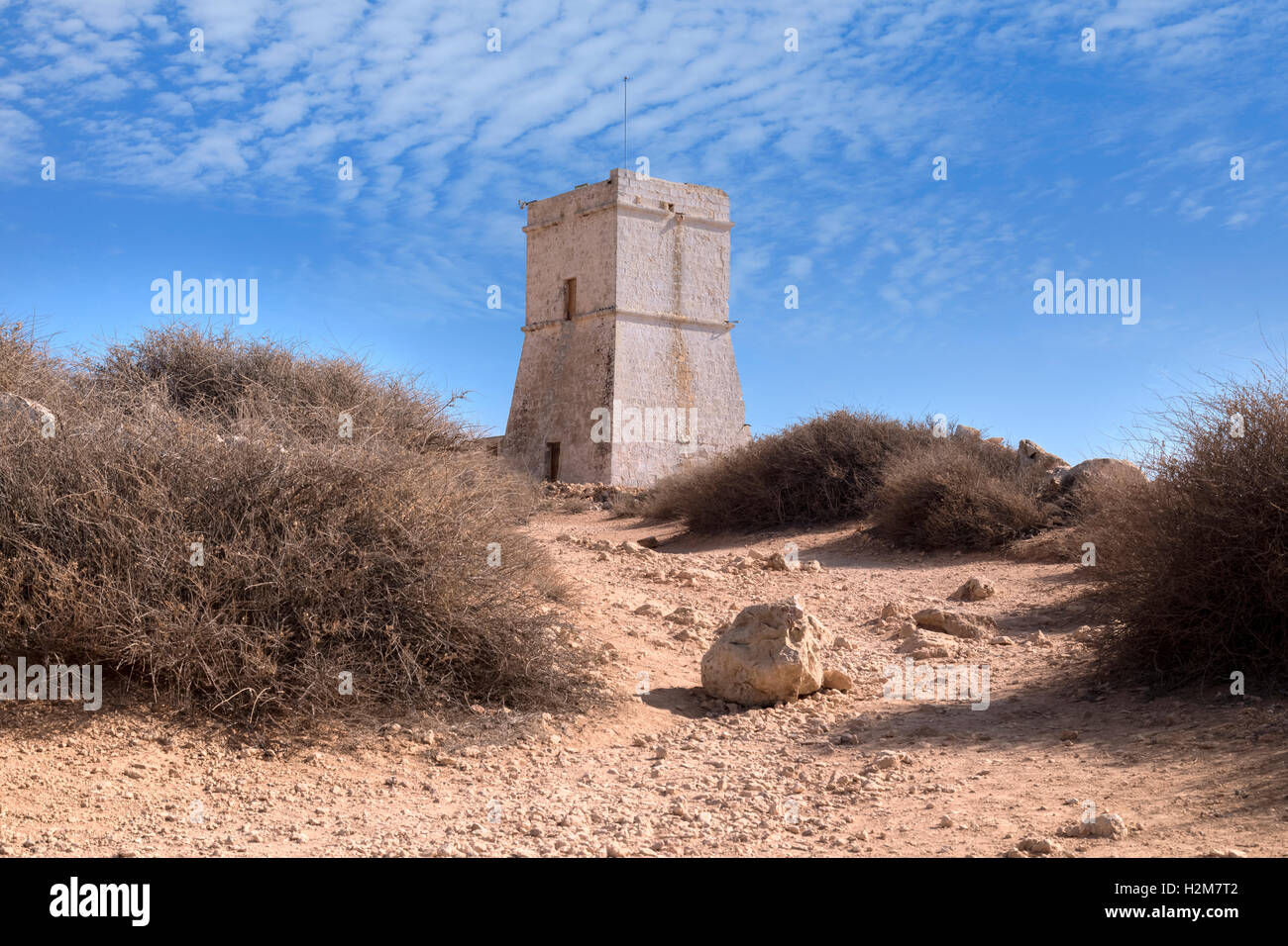 Ghajn Tuffieha Turm, Golden Bay, Malta Stockfoto