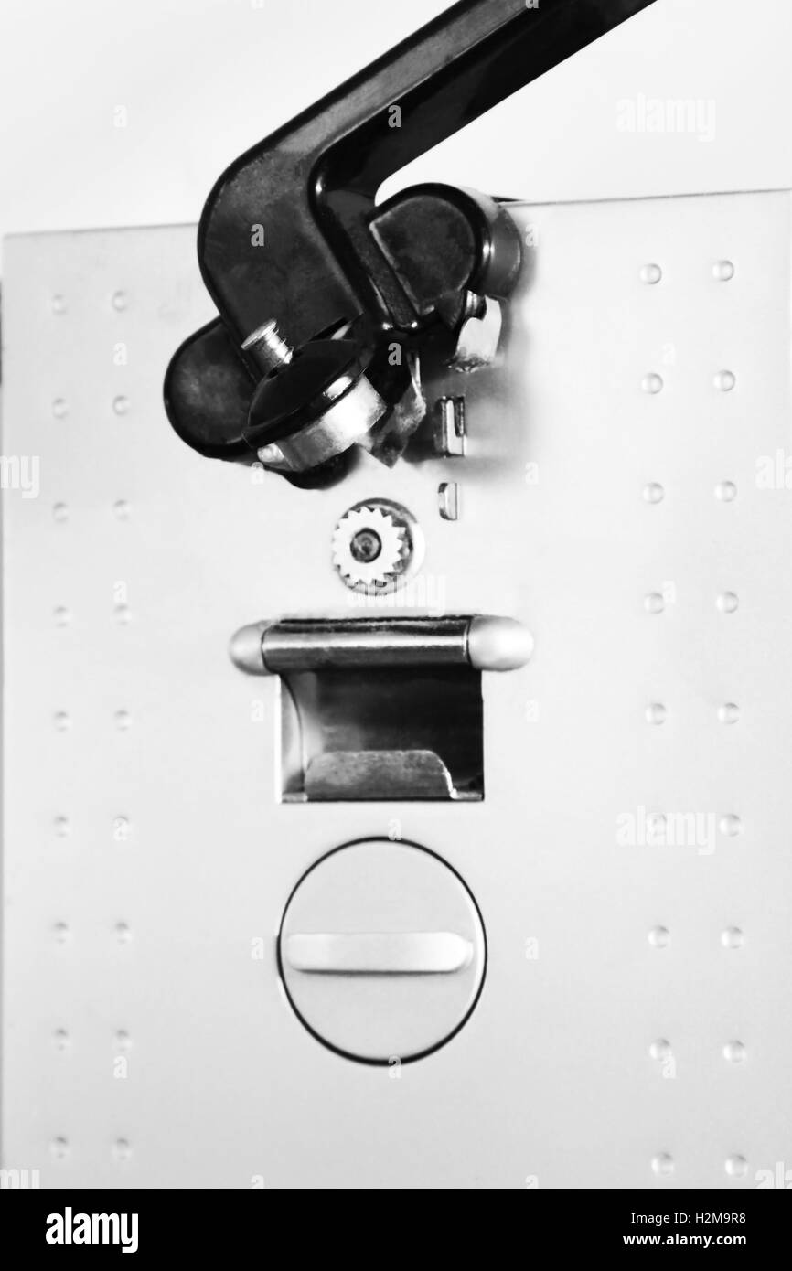 Elektrische Dosenöffner nahe Foto Stockfoto