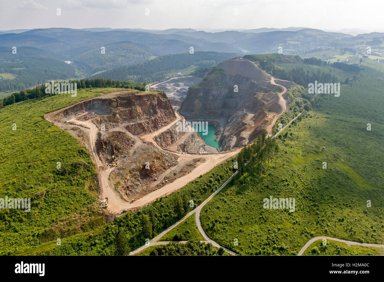 Luftaufnahme, Bilstein, Steinbruch in der Nähe von Rösenbeck