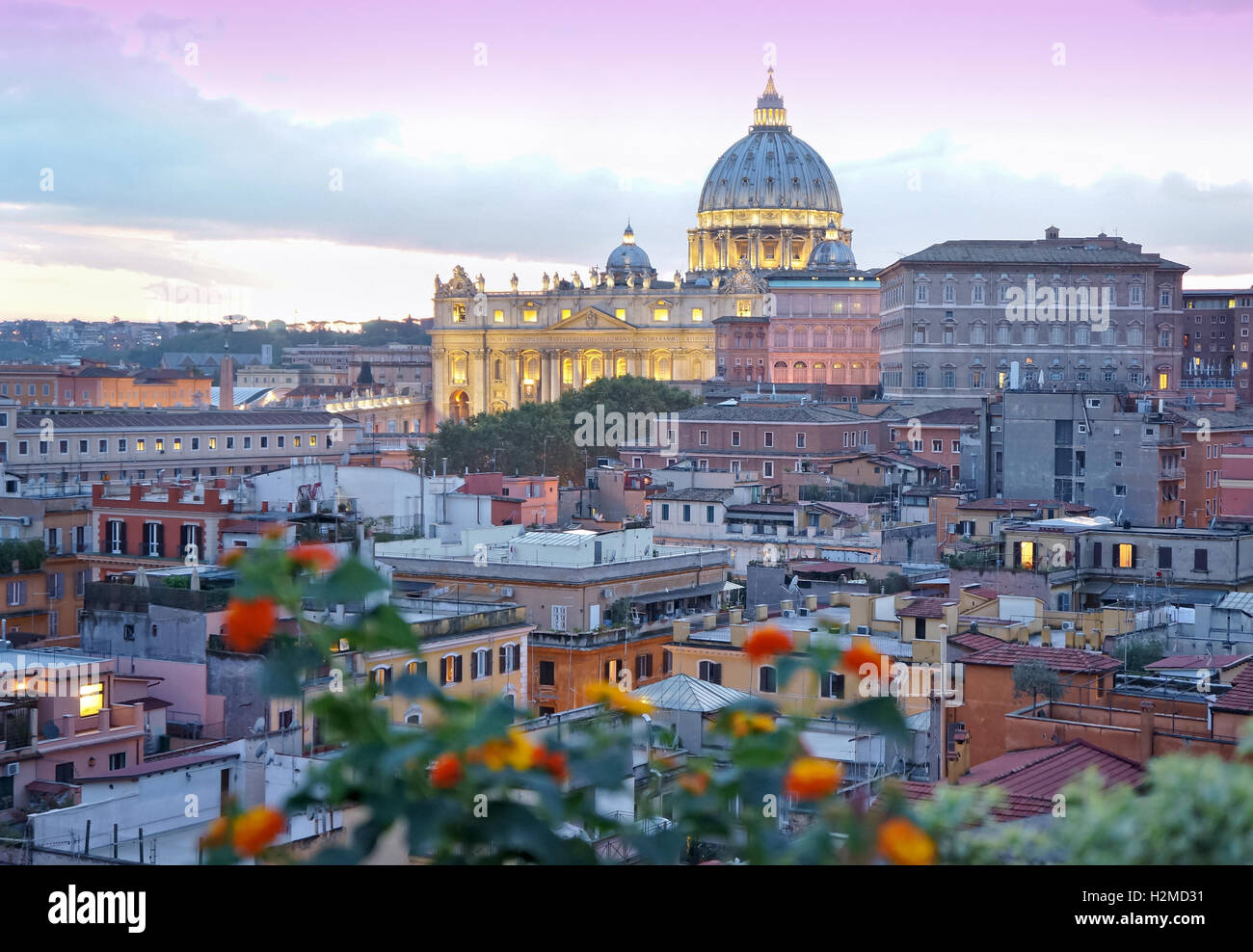 Blick auf St. Peter Basilika Dom im Vatikan - Rom Italien Stockfoto
