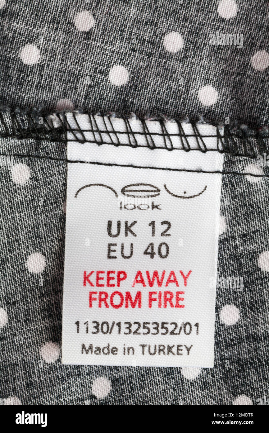 Etikett in Neuen womans oben in der Türkei gemacht wurden - in der UK Vereinigtes Königreich, Großbritannien verkauft Suchen Stockfoto