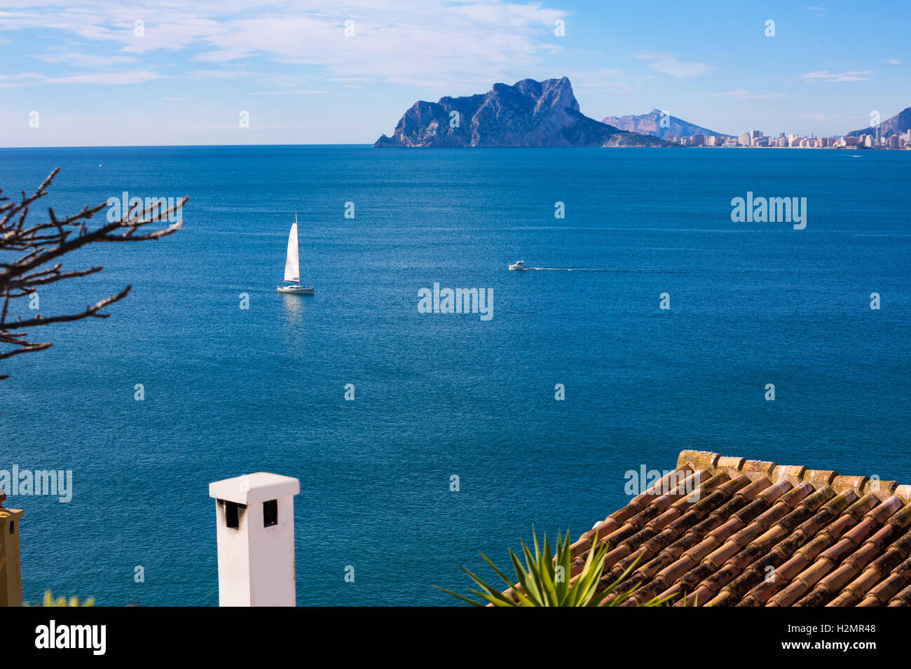 Ifach Penon Blick auf Calpe von Moraira in Alicante Stockfoto
