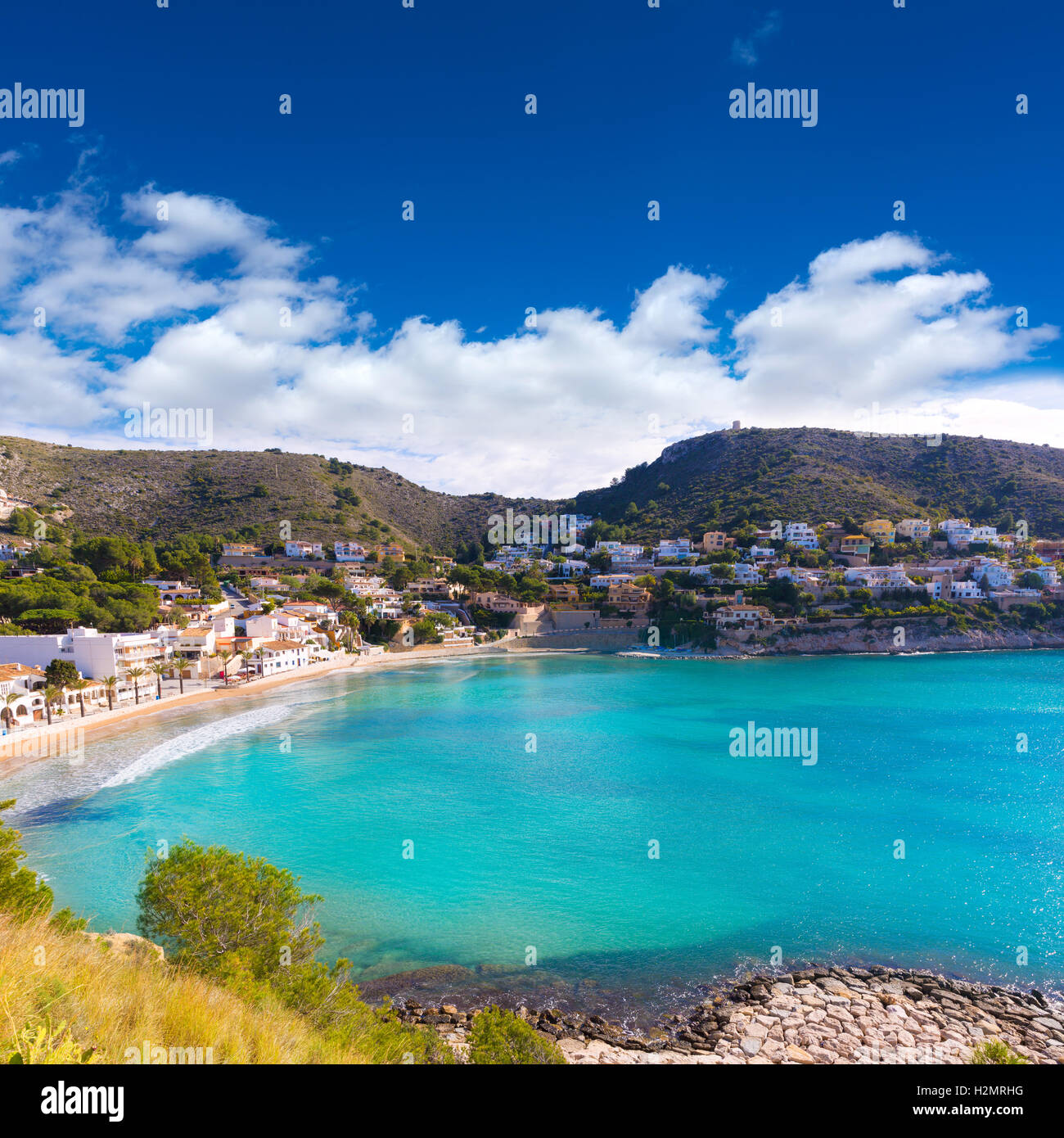 Moraira Playa el Portet Strand im Mittelmeer-Alicante Stockfoto