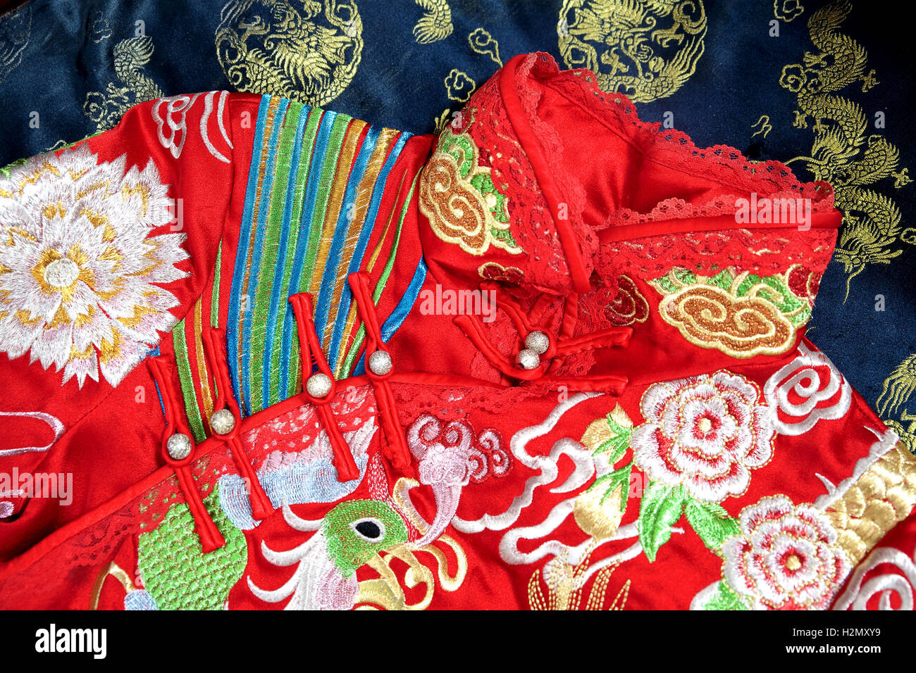 Chinesische Tradition Ehe formelle Kleidung Stockfoto