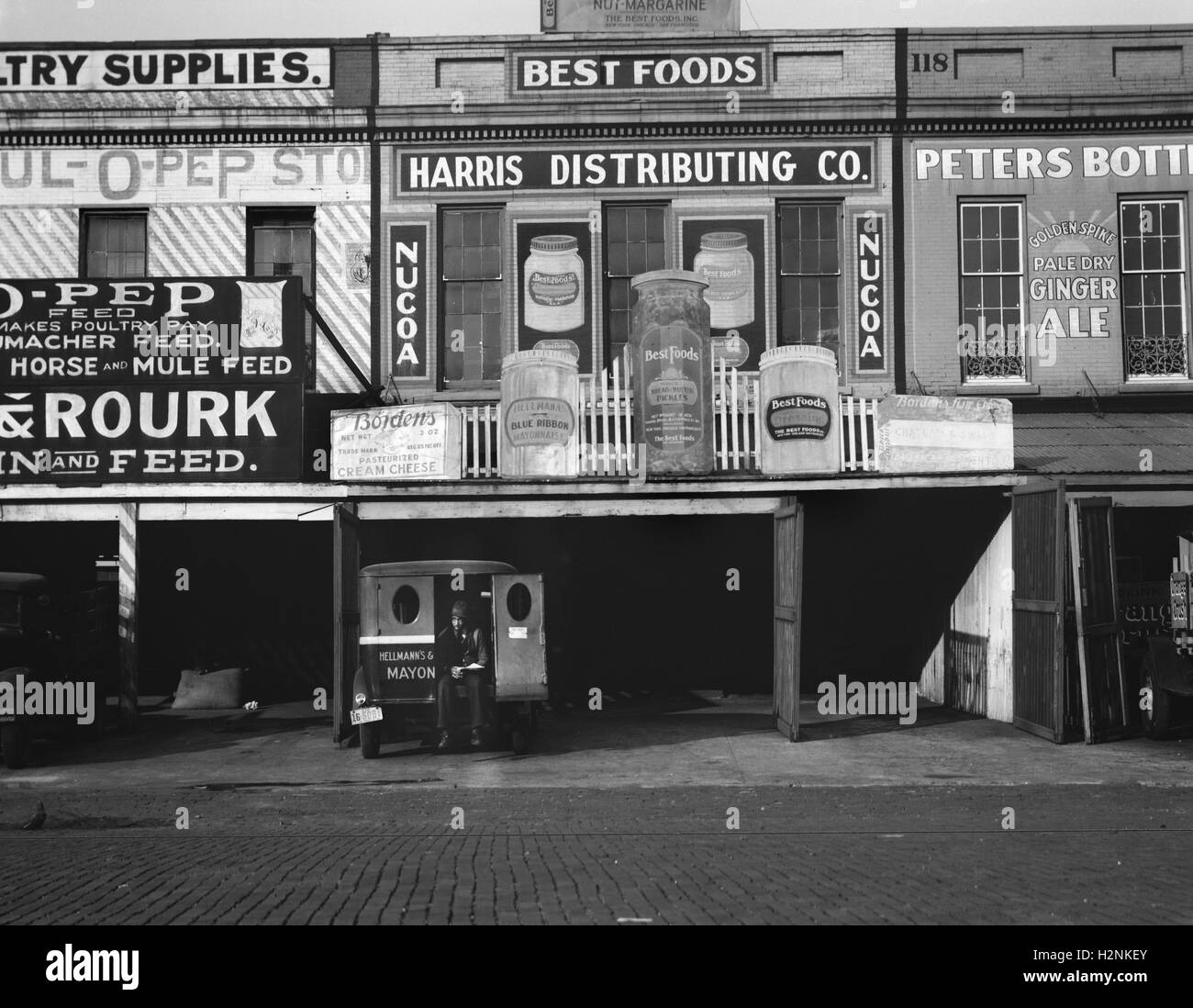 Waterfront-Lagerhallen, Louisiana, USA, Walker Evans für Farm Security Administration, März 1936 Stockfoto