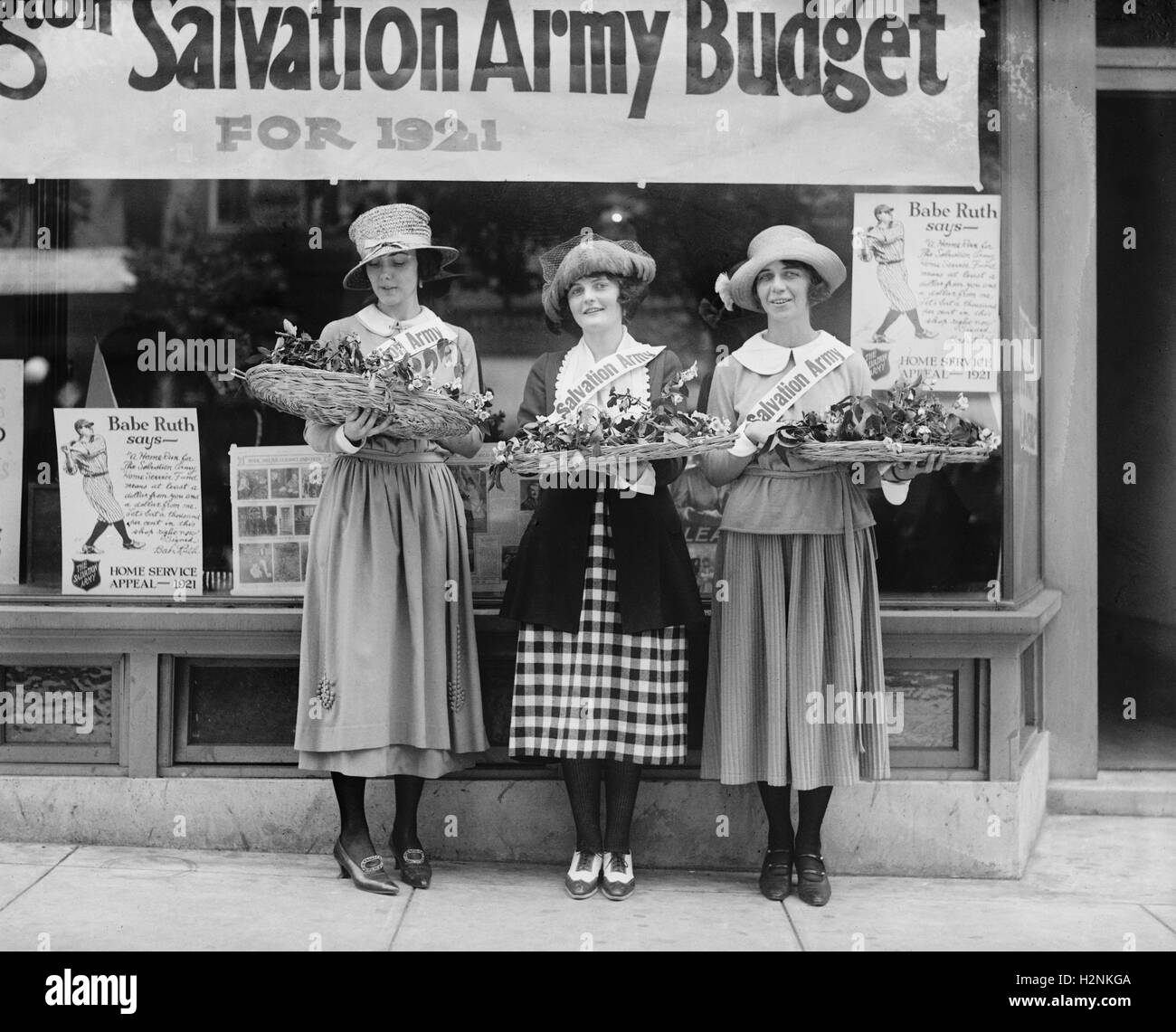 Junge Frauen freiwillige, bekannt als Heilsarmee Haus Mädchen, Porträt, Washington DC, USA, Foto Landesgesellschaft, 1921 Stockfoto