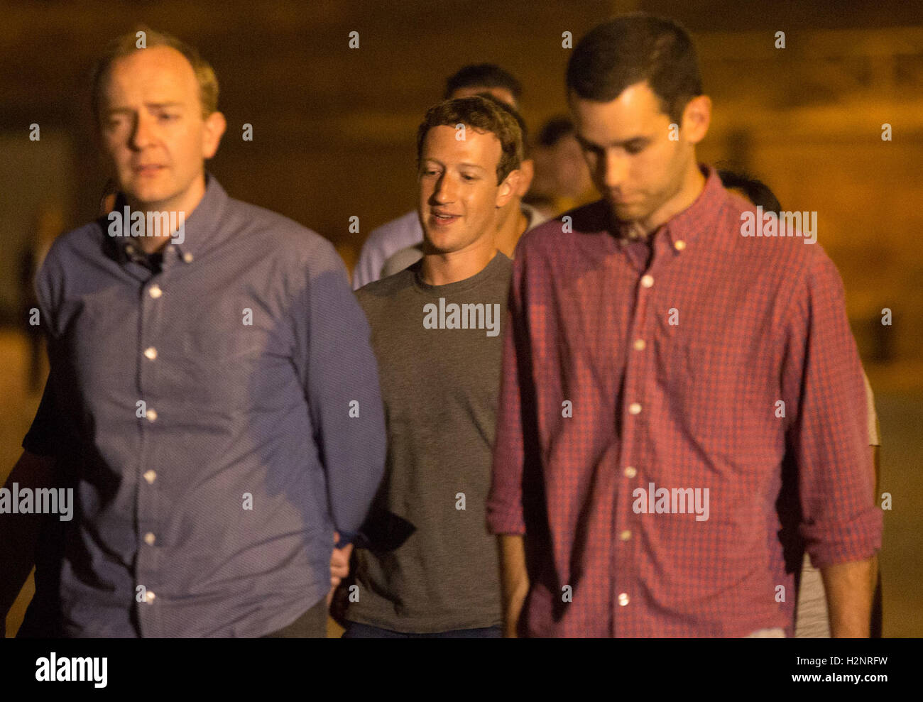 Mark Zuckerberg und seine Frau Priscilla genießen Sie eine late-Night-Tour von Roms Kolosseum mit: Mark Zuckerberg Where: Rom, Italien bei: Kredit-29. August 2016: IPA/WENN.com ** nur verfügbar für die Veröffentlichung in UK, USA, Deutschland, Österreich, Schweiz ** Stockfoto