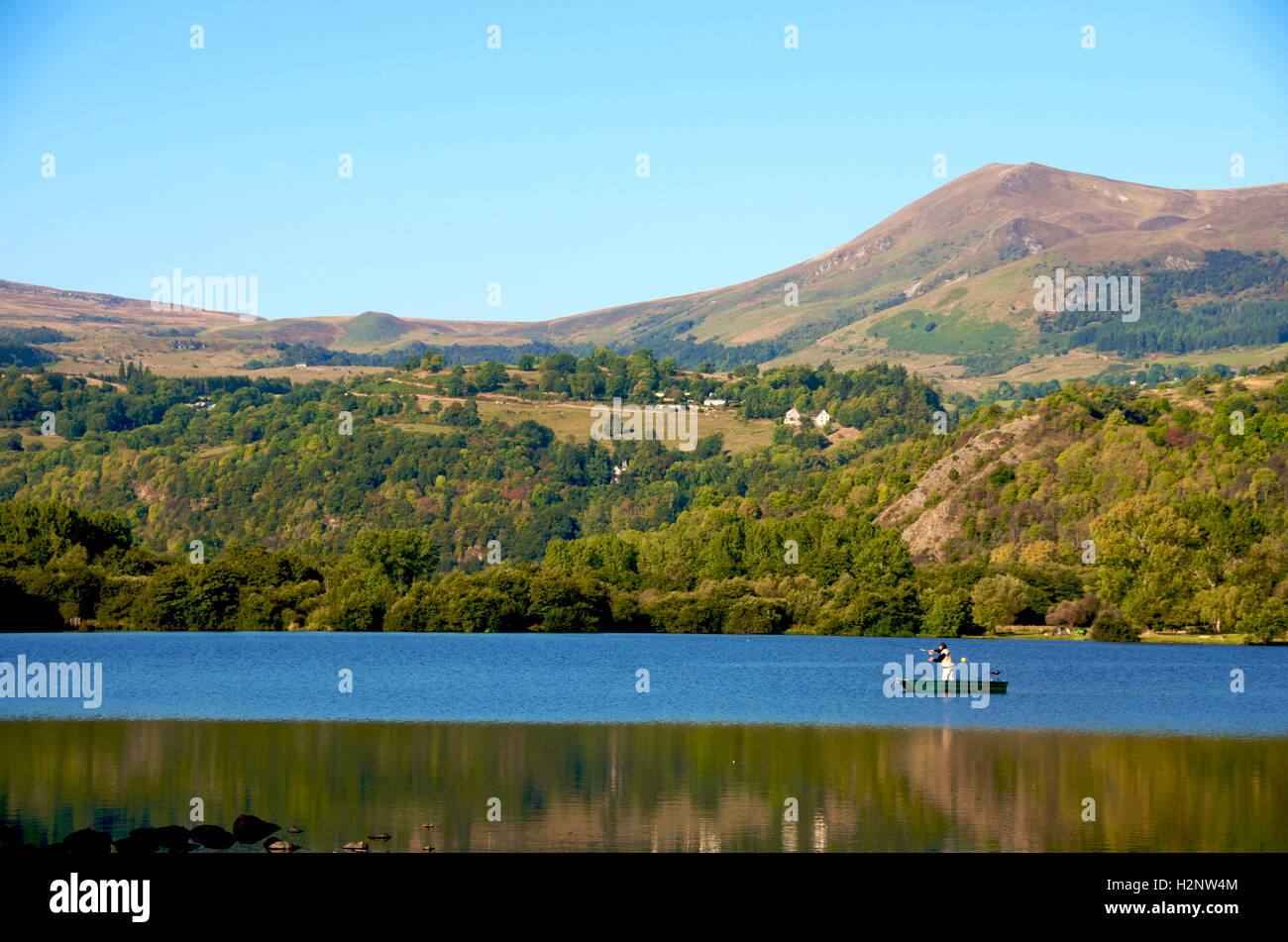 Lac Chambon-Sees, Puy-de-Dôme, Region Auvergne, Frankreich Stockfoto